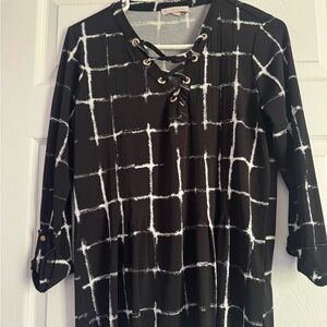 Black and White Lace-Up Women's Top